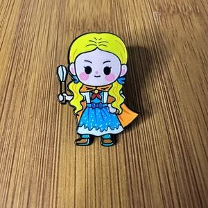 Stranger Things Enamel Pin - Holly Wheeler